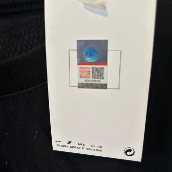 Nike University of Georgia T-shirt - Picture 2 of 5